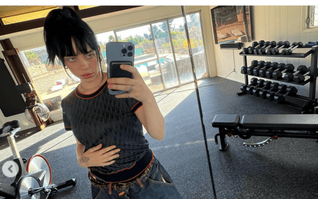 🎶新恋人❤️報道の天才シンガー、ジムで〇〇⁉️ビリー・アイリッシュ🎶SNS大反響