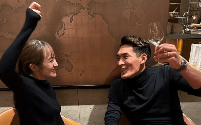 ⚽️槙野智章、妻❤️高梨臨と久々2S「🎂最高に一緒に居て面白いぜ‼︎」