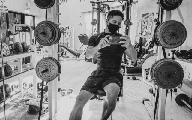 「カッコ良すぎ😍」市原隼人の🏋️‍♂️‍♀️上腕二頭筋にまたまた熱視線❤️