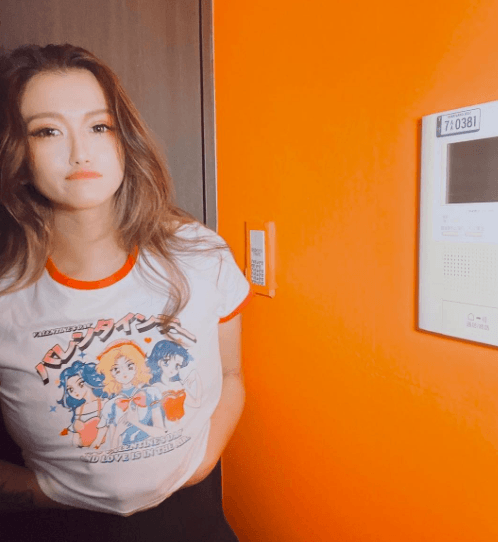 📺夜ふかしフェフ姉さん、最新ショットに「可愛い❤️」の声