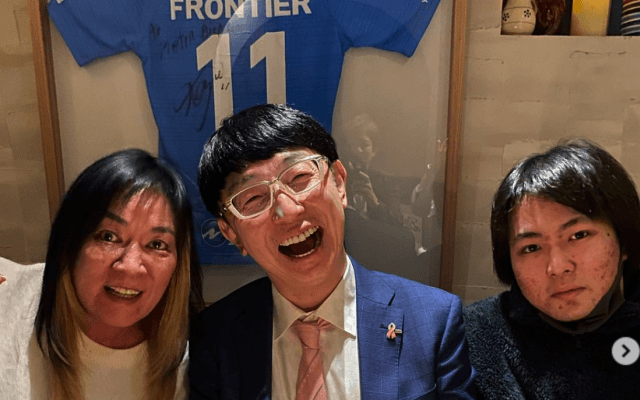 ジャガー横田🎂家族ショットに「素敵❤️」の声〜木下医師の誕生日会を〇〇が激写⁉️