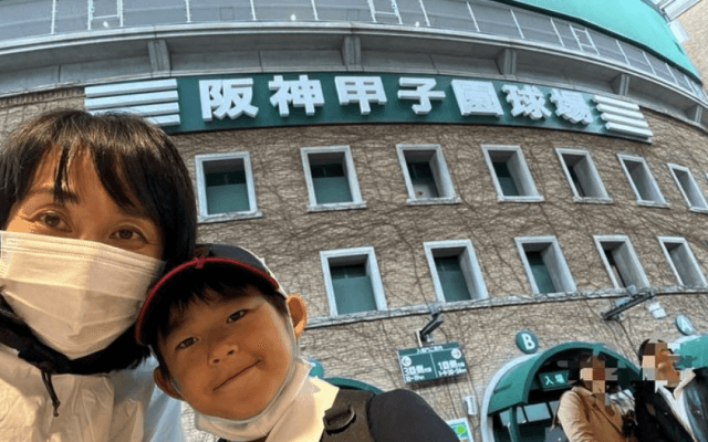 ⛳️東尾理子、長男・理汰郎くんと🌸甲子園へ「5年後に君が連れて来てくれたら嬉しいな⚾️」