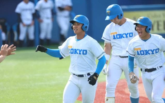 東大に飛び出した同点満塁弾　「内臓に興味がある」薬学部生が39年ぶりの劇的アーチ