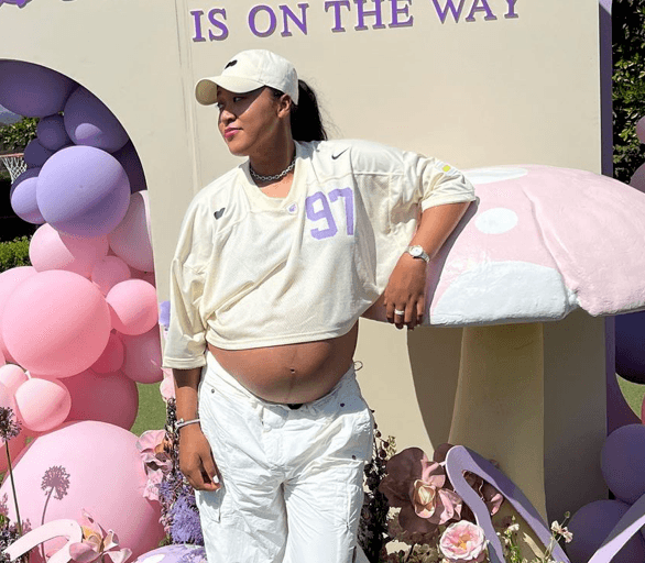 🎾 第一子妊娠中の大坂なおみ、ふっくら👶お腹✨ショットに反響