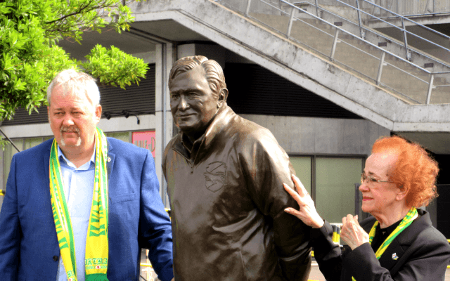 ⚽️オシム元監督の妻💖アシマさん「なんで俺の銅像なんて作ったんだと言うでしょうね」亡き夫へ哀悼の涙