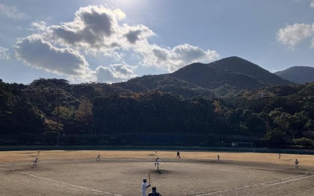 大学生と高校生による女子野球交流試合「長崎県対馬市で彼女たちが得たものとは」