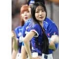 「すんげえ可愛い」WBCで視線釘付け　純白パンツフリフリ…美女軍団が「たまらん」