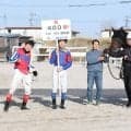 【地方競馬】笠松の大橋敬永調教師が４００勝達成  　