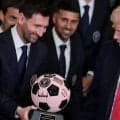 メッシ選手、ホワイトハウスを訪問　トランプ大統領に記念ボール贈る