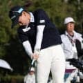 単独首位の永井花奈は１つ伸ばし、２位に２差つけて折り返し　出だしは３連続バーディーの好発進