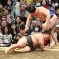 伊勢ケ浜親方から暴行を受けた伯乃富士が初日、黒星　欧勝馬に敗れる
