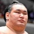 豊昇龍が白星スタート　苦手の熱海富士に勝ち、横綱初優勝に好発進