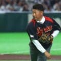 松坂大輔氏、侍Jユニで豪快ストライク投球　現役思い出すワインドアップ…東京D大歓声