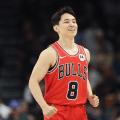 河村勇輝がNBAで6戦連続ロスター入り…負傷者続出のブルズは次戦でレイカーズと激突