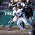 【阪神】生き残りへ必死のパッチ　ドラ３岡城快生２点三塁打にド迫力ヘッド　走攻守で持ち味発揮
