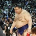 高安の連勝が５でストップ　若隆景に上手出し投げで敗れ「また明日頑張ります」