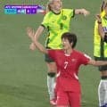 「顔に酷い打撃」北朝鮮女子MFが肘打ち→豪州女子MFは目の上から流血「偶発的だったが…」現地メディア騒然【女子アジアカップ】