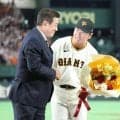 巨人・長野氏が引退試合　歴代監督がねぎらう　阿部監督「やっぱり天才」原辰徳氏「正しい野球人生だった」
