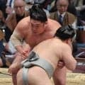 十両・尊富士が４勝目も「足が出ていない」　最近はスマホで反省点をメモ