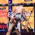 ＢＤ衝撃決着　ＲＩＺＩＮ戦士が開始２４秒失神ＫＯ負け　三河幕府・ＫＩＮＧカズの跳び膝蹴りを顔面被弾で起き上がれず