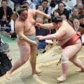 琴勝峰は連敗で優勝を逃す「集中し切れていなかった。実力不足」…熱海富士に押し出されて４敗目