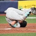 【阪神】伏見寅威が死球受け途中交代「痛いは痛いですけど。明日確認してという感じ」