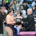 ３度目の優勝で大関復帰が確実の霧島　「お母さんの誕生日に最高のプレゼントができた」「（大関から）下がっても、あきらめずに自分を信じて頑張った」