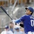 大谷翔平　第２打席で左中間フェンス直撃の二塁打　打球速度１７８キロ　直前に捕手がはじいたボールを鮮やかキャッチの珍シーンも