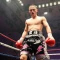 アマ６冠「ザ・サンダー」片岡雷斗がTKO勝利デビュー「夢と希望を与える格好いいボクサーに」