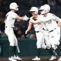 専大松戸・吉田が“ＤＨ第１号”「高校で初めて打てたホームラン」抜てきした持丸監督は笑顔