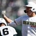 専大松戸が春夏通じて初の4強入り　山梨学院を破る　センバツ