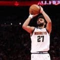 ナゲッツのジャマール・マレーが1シーズンの3ポイント成功数で球団新記録を樹立