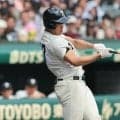 大阪桐蔭の「おかわりジュニア」が甲子園初ヒット！高めの直球を捉えてセンターへ、父は西武・中村剛也【センバツ】