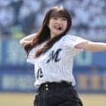 ショートパンツから“キャッ”　幕張に現れた美女軍団…ノーバウンド投球に歓声も