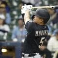 村上宗隆がＭＬＢデビューから４戦連続安打！米メディアが「最も心温まる光景」と紹介　日本ファンがホワイトソックスファンを励ます　一挙４点を先制