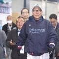 ヤクルト・池山監督にうれしい差し入れ　燕党さだまさしから「あ、さだ飴」と激励の言葉