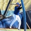 大谷翔平が異例の屋外フリー打撃　３３スイングで１０発　敵軍ベンチではラミレスらも見守る　打率・２００、０本塁打の現状「自分の望む結果になっていない」