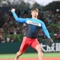 競輪界のレジェンド・平原康多氏が始球式　自身の冠大会をＰＲ