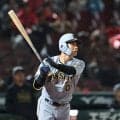 阪神　木浪聖也が勝ち越しの２ラン！延長十回に右翼席へ　敵地に阪神ファンの歓声響く　この日も３安打猛打賞