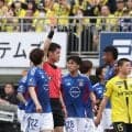 横浜Ｍ　序盤のドタバタ劇で自滅　前半１２分にＤＦキニョーネス退場→直後のＦＫハンドでＰＫ献上→失点