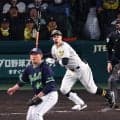 【阪神】佐藤輝明が甲子園開幕戦で待望の今季初アーチ　８回にダメ押し２ラン、４安打４打点