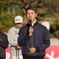 国内男子ツアー開幕戦のコースで出場１８選手が尾崎将司さんへ“追悼ティーショット”　阿久津未来也選手会長「いかに偉大な選手だったかを改めて実感」