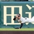 阪神　初回から拙守にため息、好守に歓声　福島が素手で止めにいく決死のプレーも後ろにそらして三塁打　森下はレーザービーム　福島は完璧送球も先制点許す