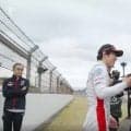 大物元F1ドライバーが「いるじゃん」 国内最速レース、ホンダの新星祝うレジェンドの姿に「変わらないな」反響