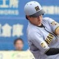 阪神・伏見が移籍後初安打　ベンチ前に多くの選手が飛び出しボールの返却求める　雰囲気の良さ伝わる光景