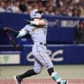 阪神・佐藤輝がダメ押し２号３ラン　森下、大山と初のそろい踏み　“ウイングアーチ”で大量リード