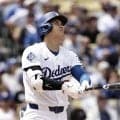 大谷翔平、２戦連続５号先頭弾　サイ・ヤング賞２回剛腕デグロムの初球１５８キロを右越え豪快アーチ　４６戦連続出塁　本拠地興奮　初回３奪三振の佐々木朗希を強力援護
