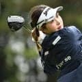 「運転手しまーす！！！」22歳女子ゴルファー、高級車との“2ショ”公開でファン歓喜…「いかつ可愛すぎ」