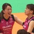 歓喜の美女選手、真顔から突如見せた“変顔” 女子バレー、サービスエースでコート上にほっこり“珍”光景