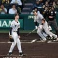 阪神　まさか試合開始わずか１０分で３失点→直後の攻撃で佐藤輝２ランで追い上げ